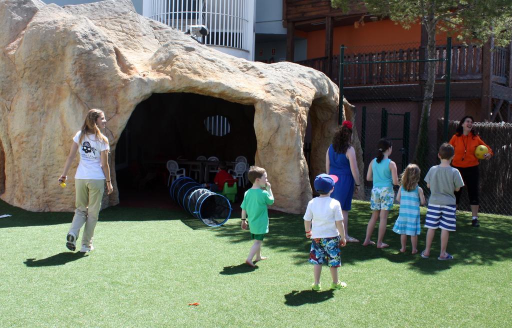 Pirates Village Santa Ponsa Exterior photo