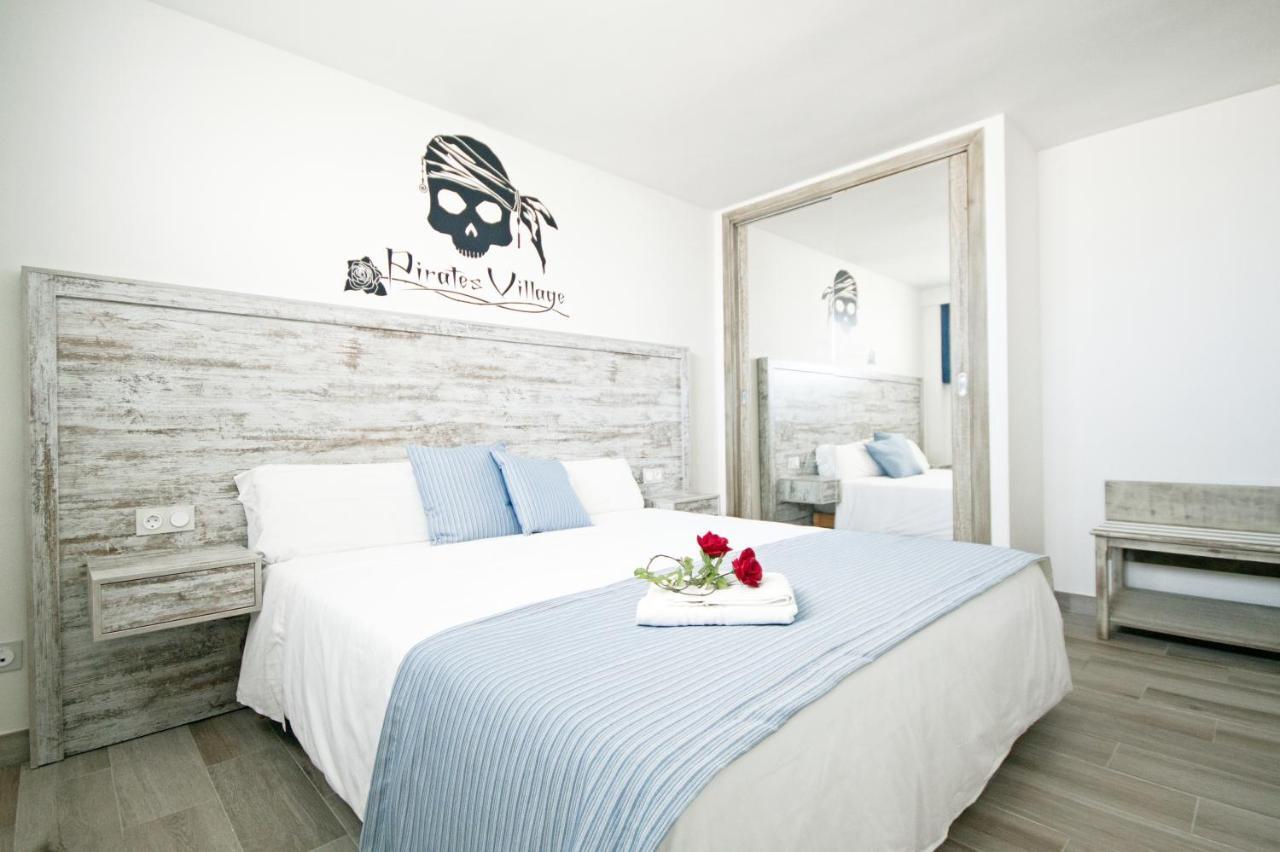 Pirates Village Santa Ponsa Room photo